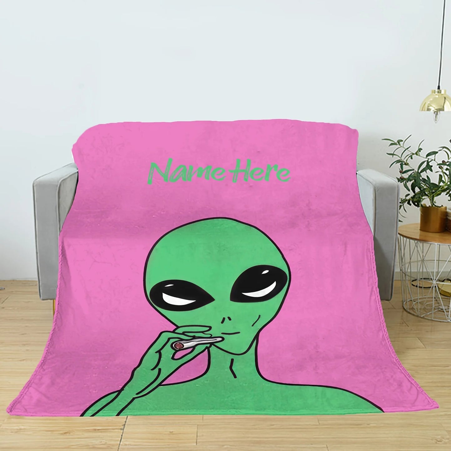Customizable alien pattern flannel blanket