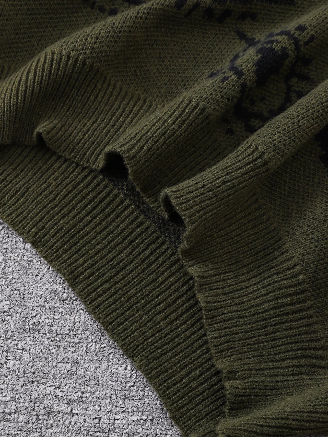 Autumn and Winter Abstract Eye Jacquard Pattern Pullover Sweater