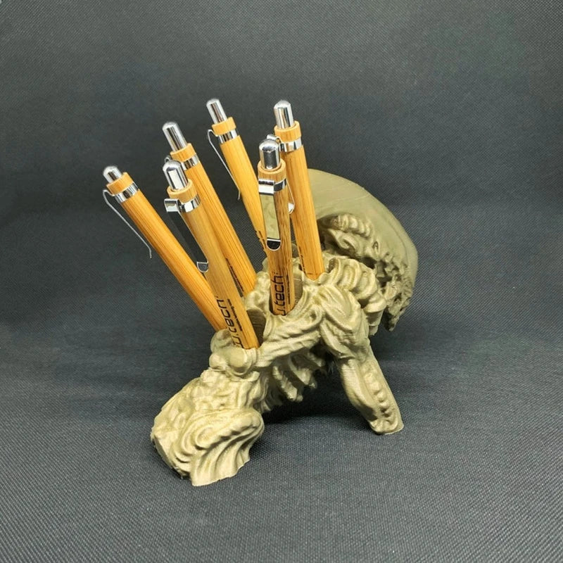 Alien Xenomorph pen holder