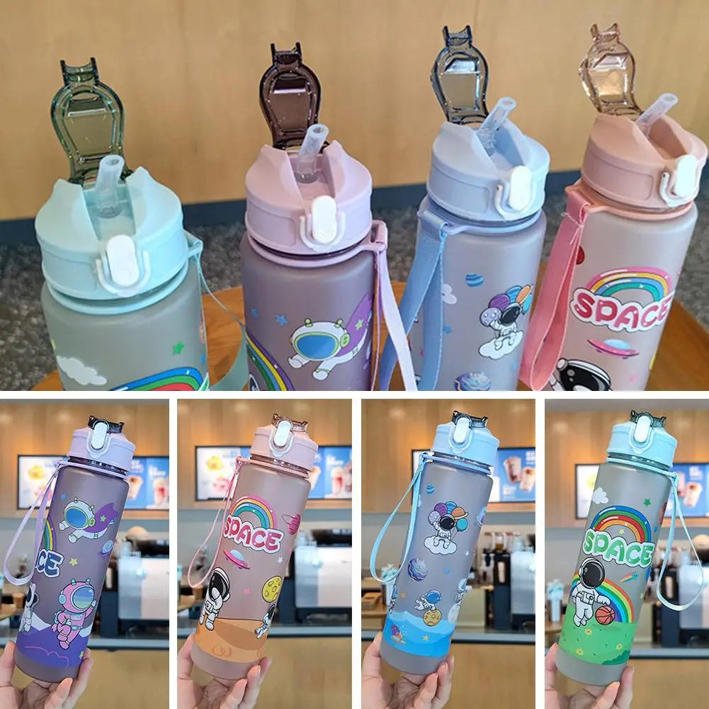 High Capacity Cartoon Astronaut Plastic Space Cup Leak Proof