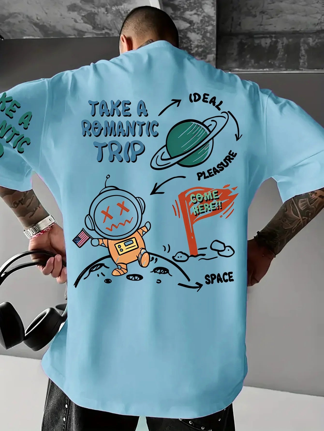 Men's astronaut cartoon printed T-shirt