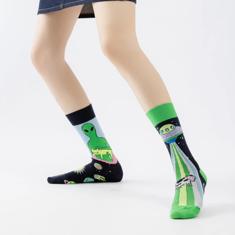 1 Pair Of Alien Spaceship Pattern Men's and Women's Mid-Calf Socks for All Seasons