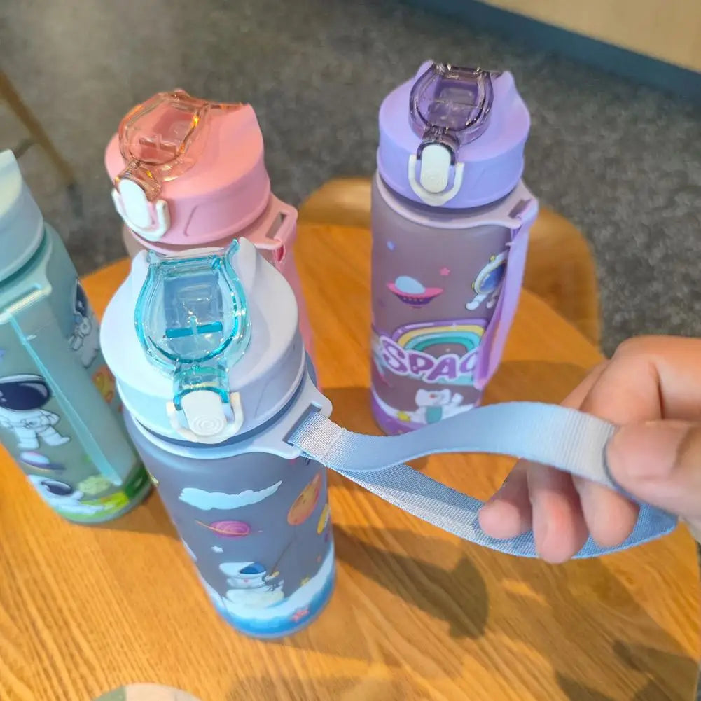 High Capacity Cartoon Astronaut Plastic Space Cup Leak Proof
