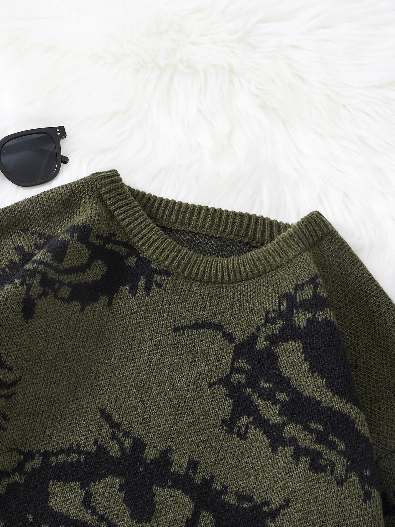 Autumn and Winter Abstract Eye Jacquard Pattern Pullover Sweater
