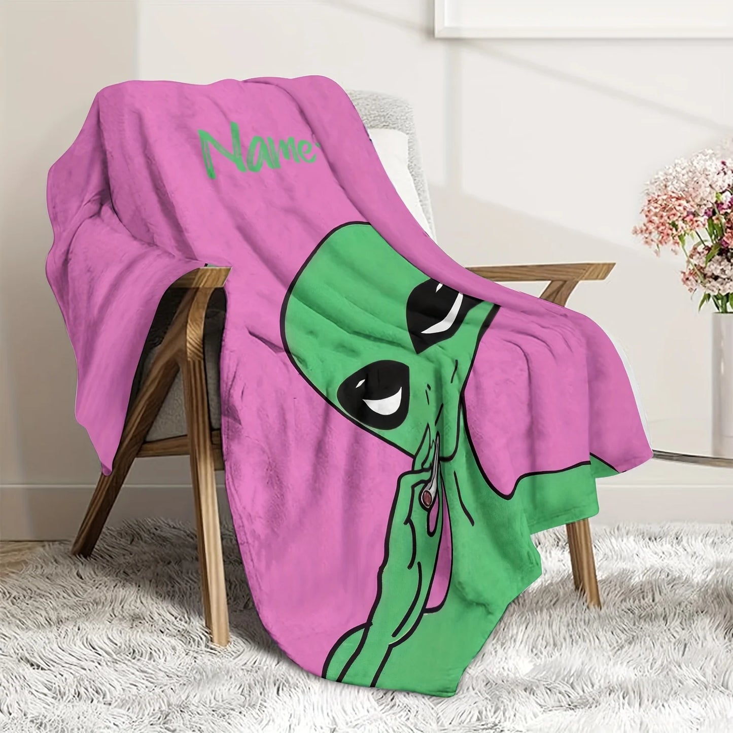 Customizable alien pattern flannel blanket
