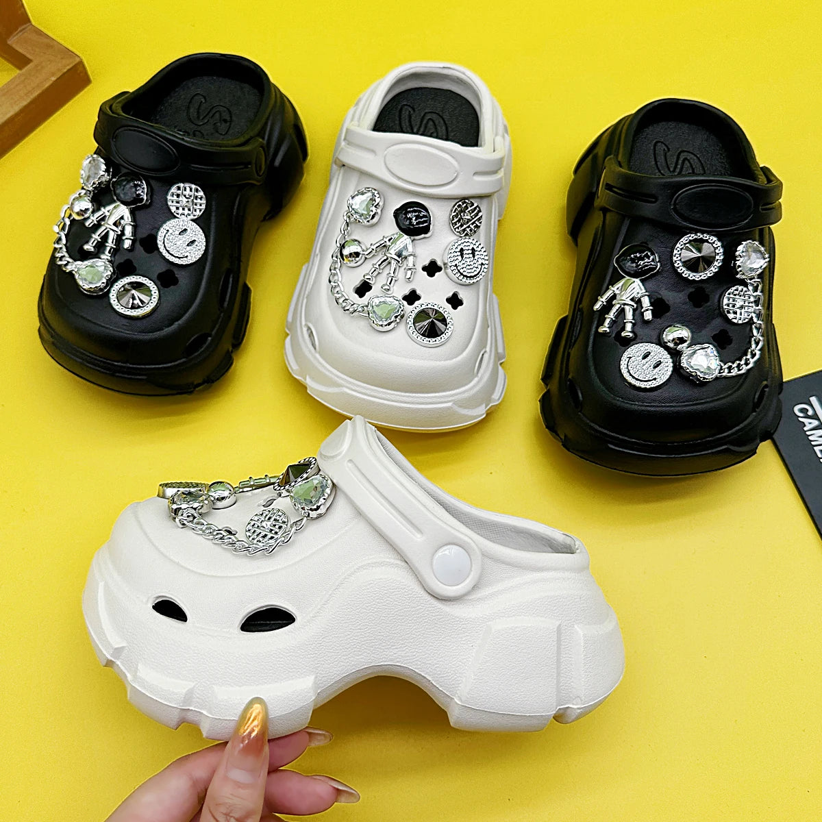 New Cartoon Little Alien Family Clogs for Boys and Girls