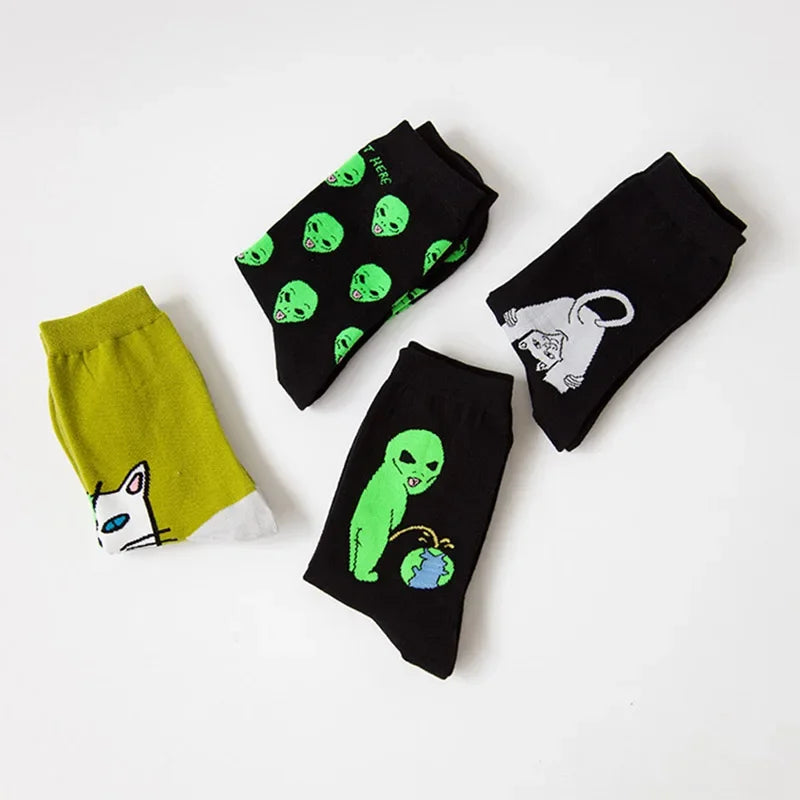 Women Art Funny Alien Planet Creative Funny Cartoon Cat Unisex Breathable Cotton Socks