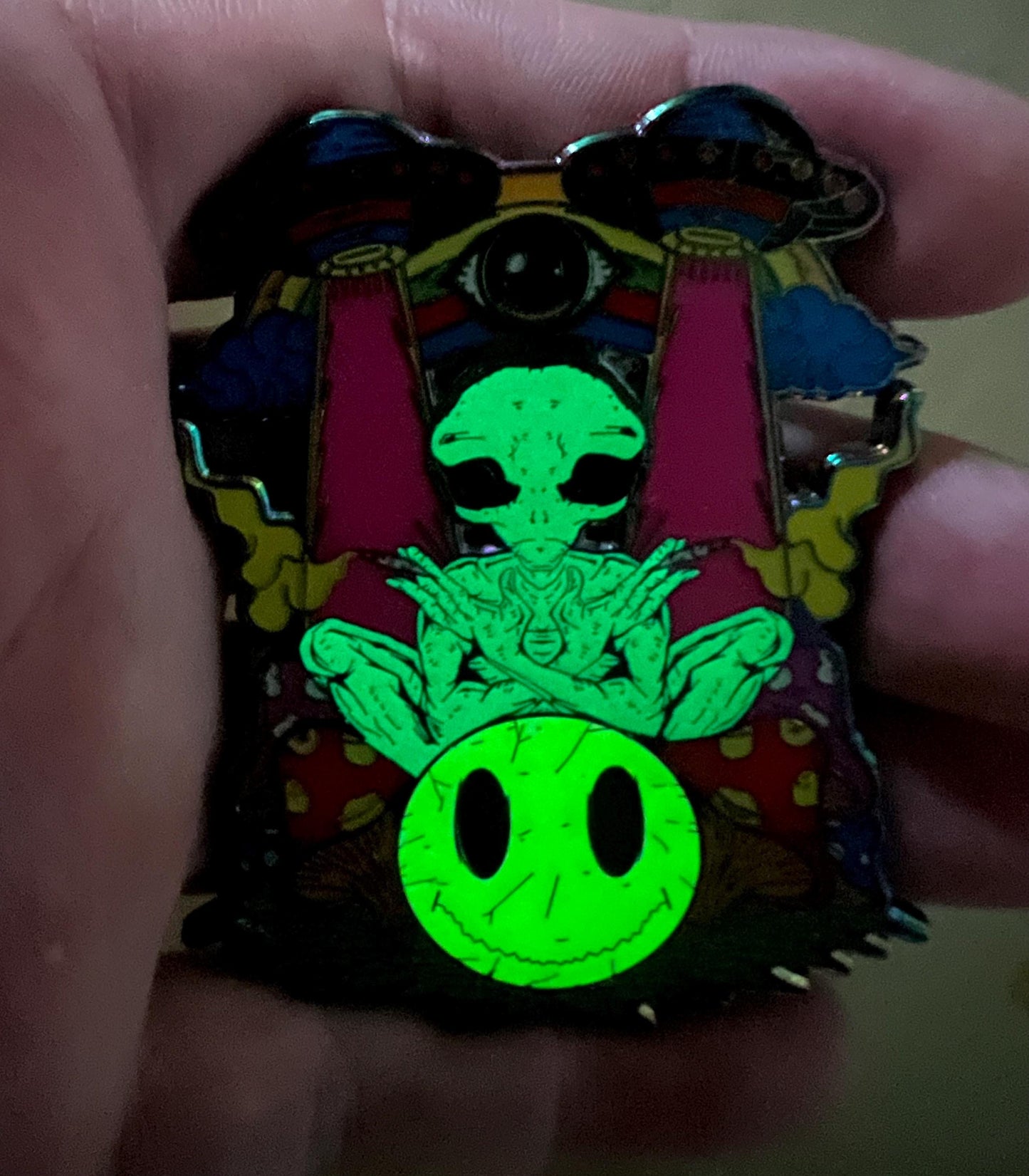 Limited Edition Enamel Alien Pin - Glow In The Dark