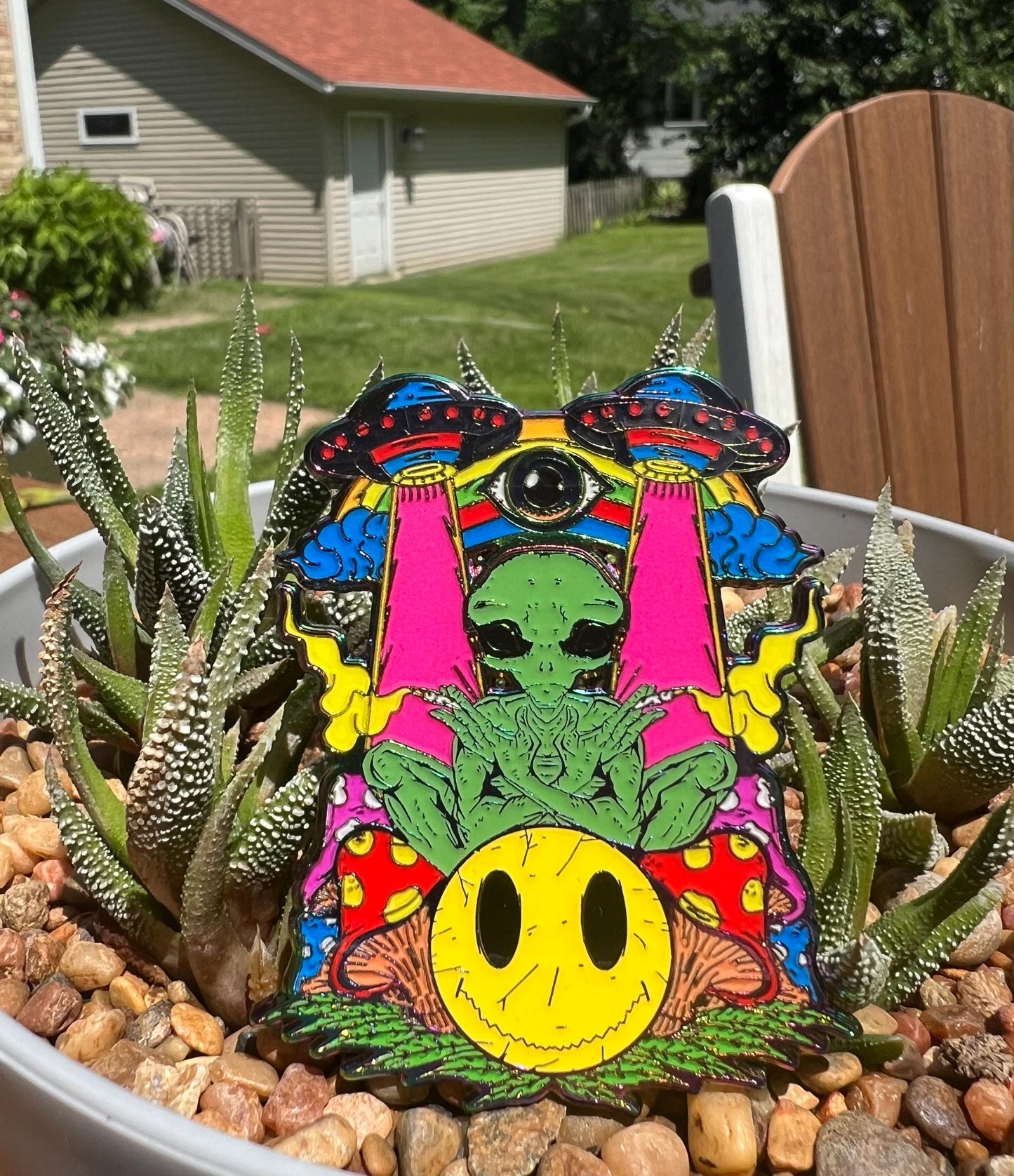 Limited Edition Enamel Alien Pin - Glow In The Dark