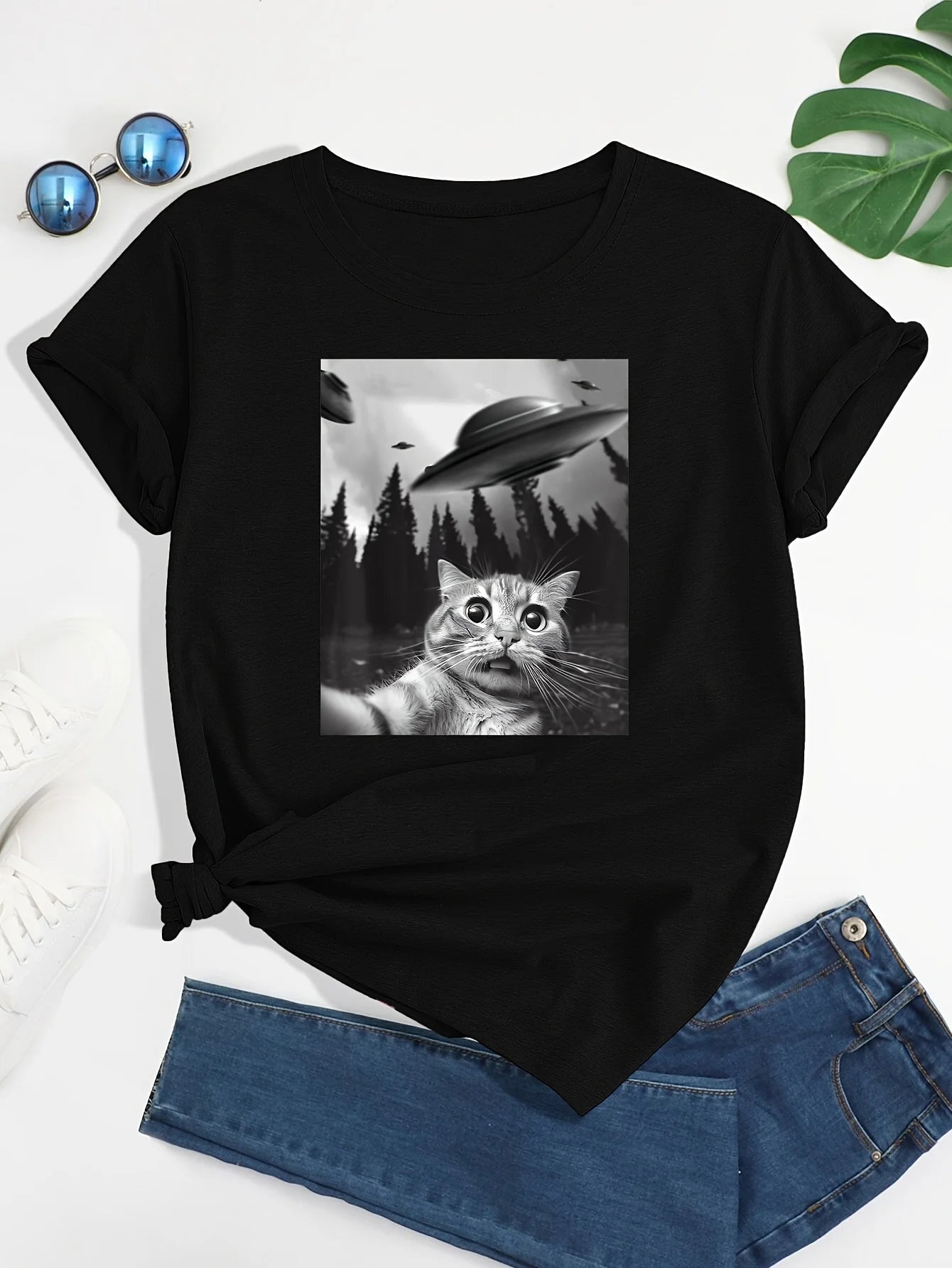 Cat & UFO Print Crew Neck T-Shirt