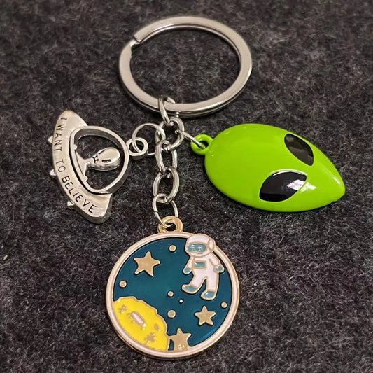 1 Piece UFO Planet Alien Rocket Keychain