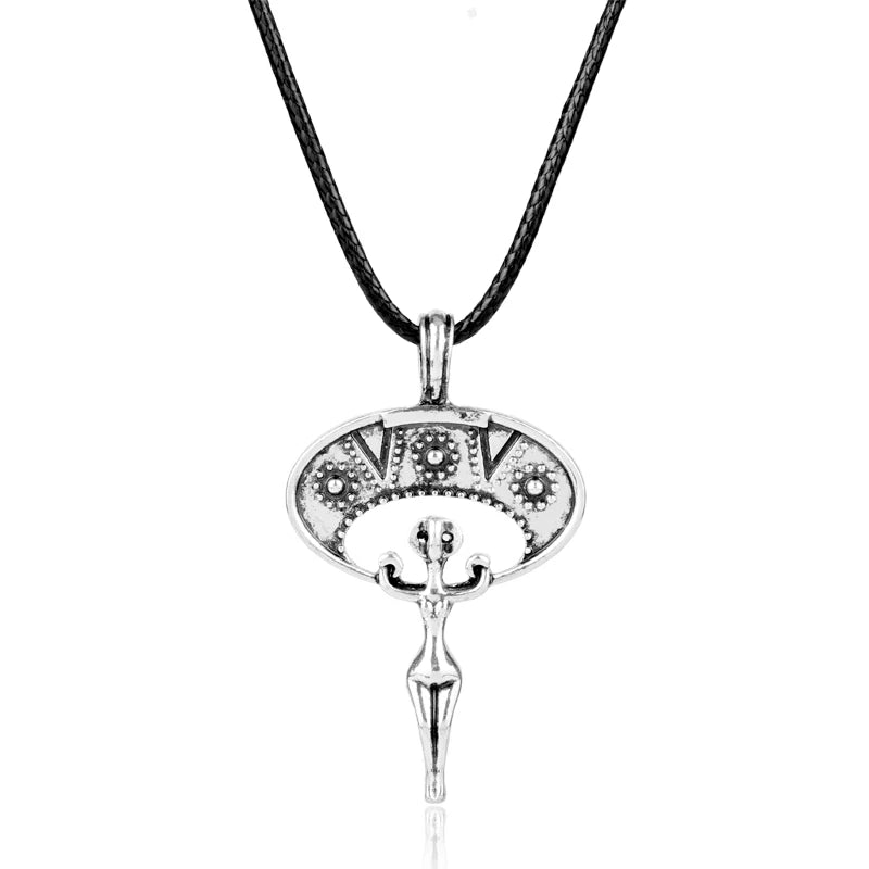 Movie Alien Necklace Predator AVP Alien Queen Pendant