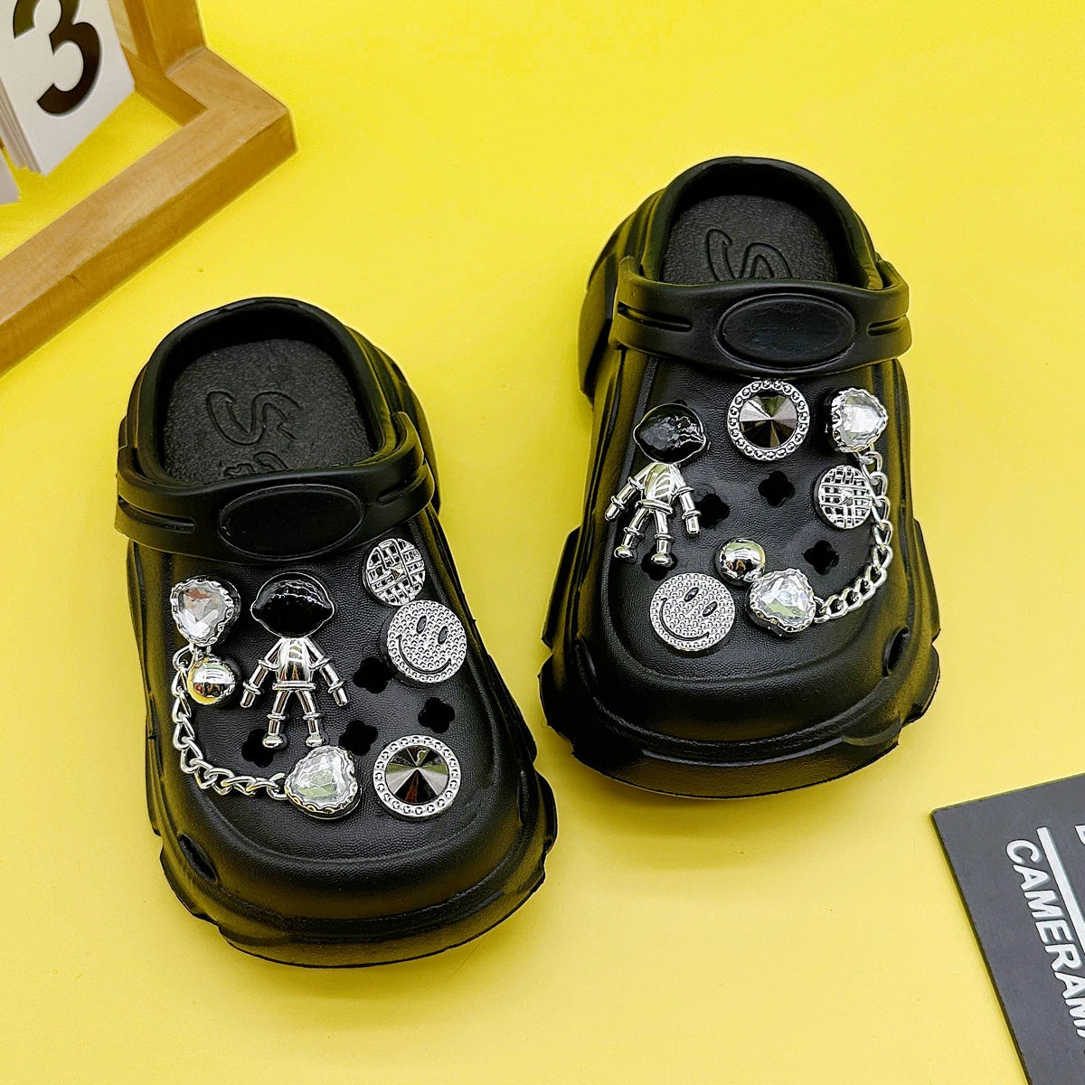 New Cartoon Little Alien Family Clogs for Boys and Girls